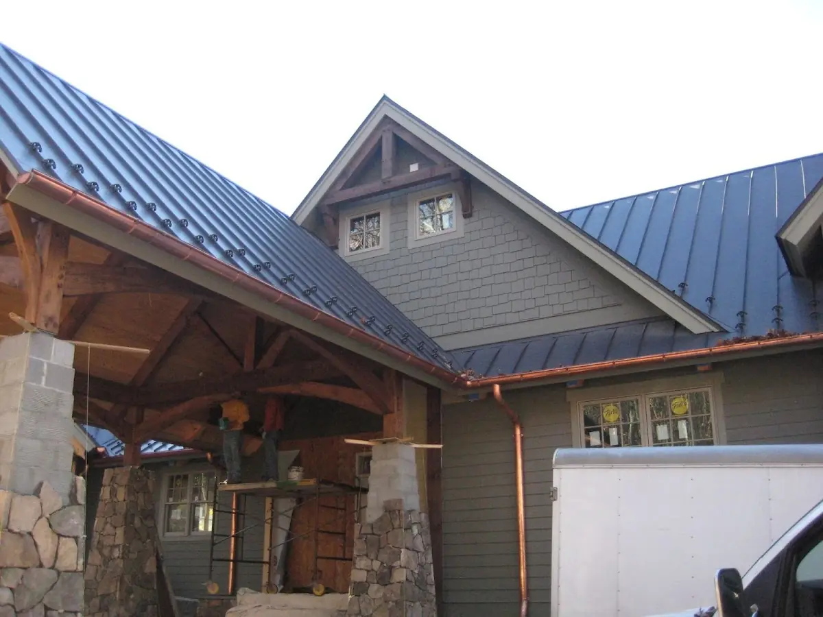 Craftsman Roofing team delivering quality roofing work in Pasadena